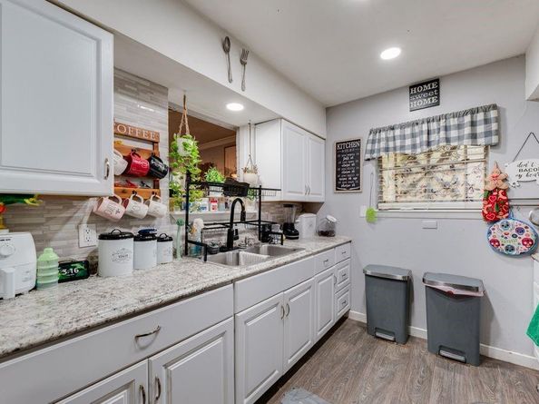 2219  McCutcheon Lane , Dallas Texas 75227