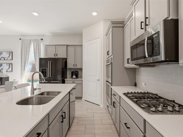 4808  Forest Crest Parkway , Arlington Texas 76005