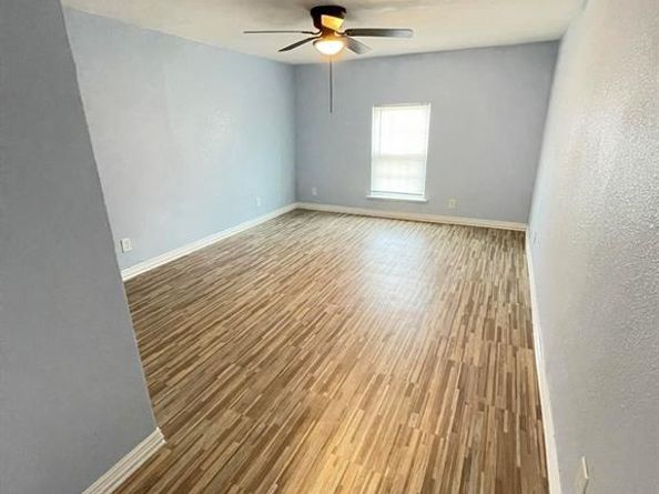 3010  Modree Avenue , Dallas Texas 75216