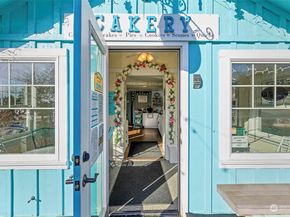 25960 Central Avenue NE, Kingston WA 98346