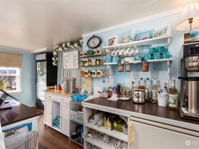 25960 Central Avenue NE, Kingston WA 98346