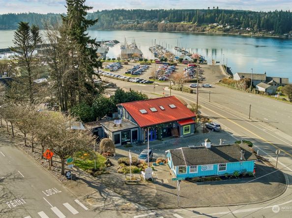 25960 Central Avenue NE, Kingston WA 98346