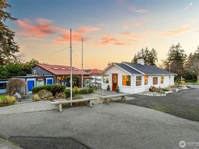 25960 Central Avenue NE, Kingston WA 98346