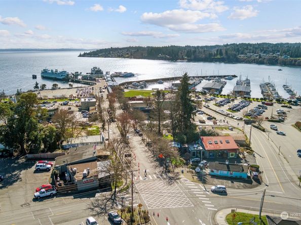 25960 Central Avenue NE, Kingston WA 98346