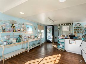 25960 Central Avenue NE, Kingston WA 98346