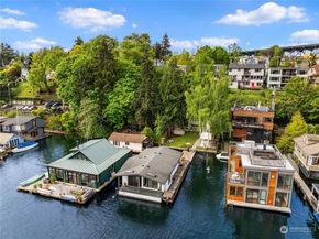 3206 Portage Bay Place E, Seattle WA 98102