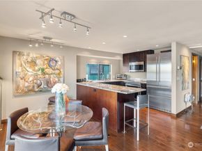 3206 Portage Bay Place E, Seattle WA 98102