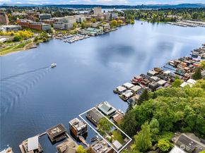 3206 Portage Bay Place E, Seattle WA 98102