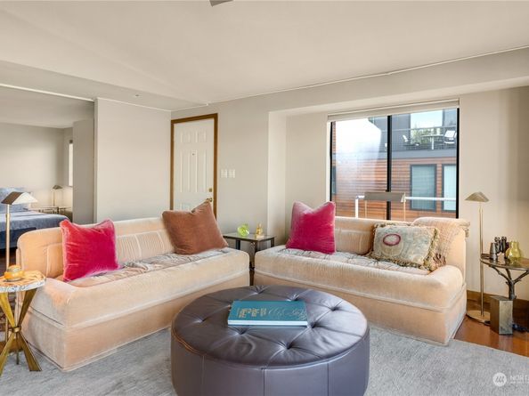 3206 Portage Bay Place E, Seattle WA 98102