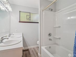 1809 Blaine Avenue NE, Renton WA 98056