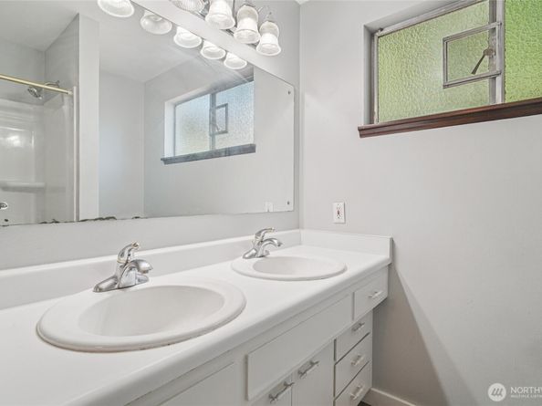 1809 Blaine Avenue NE, Renton WA 98056