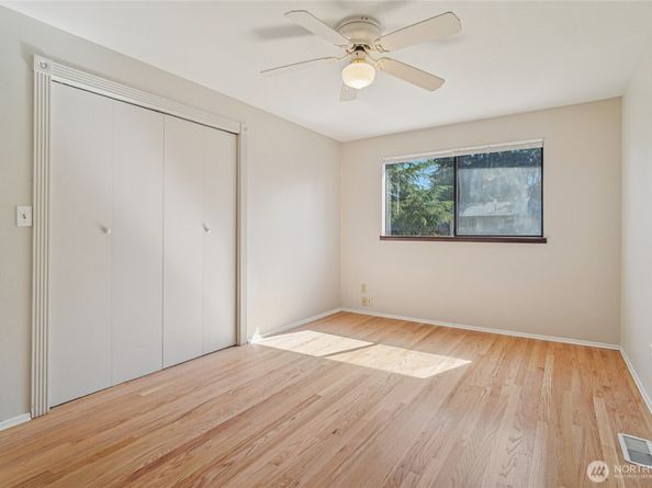 1809 Blaine Avenue NE, Renton WA 98056