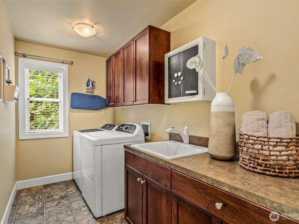 12106 NE 105th Street, Kirkland WA 98033