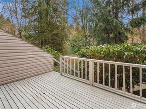 19805 15th Avenue NE 3, Shoreline WA 98155