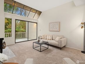 19805 15th Avenue NE 3, Shoreline WA 98155
