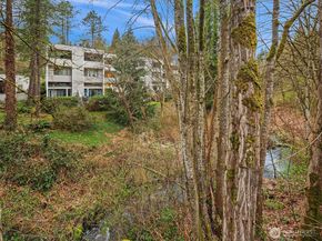 19805 15th Avenue NE 3, Shoreline WA 98155