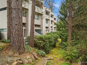 19805 15th Avenue NE 3, Shoreline WA 98155