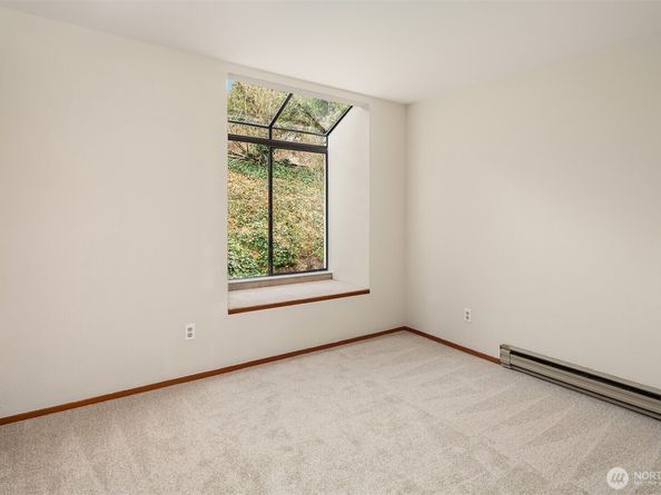 19805 15th Avenue NE 3, Shoreline WA 98155