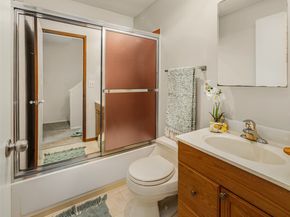 19805 15th Avenue NE 3, Shoreline WA 98155