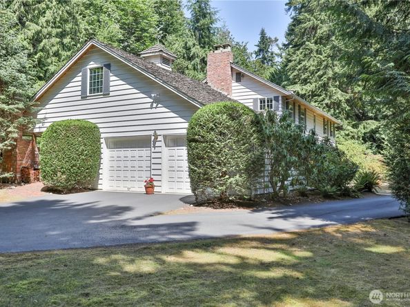 10915 N Deer Drive, Woodway WA 98020