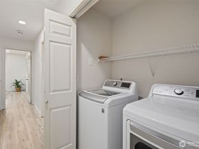 15829 NE 90th Way, Redmond WA 98052