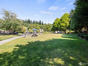 15829 NE 90th Way, Redmond WA 98052