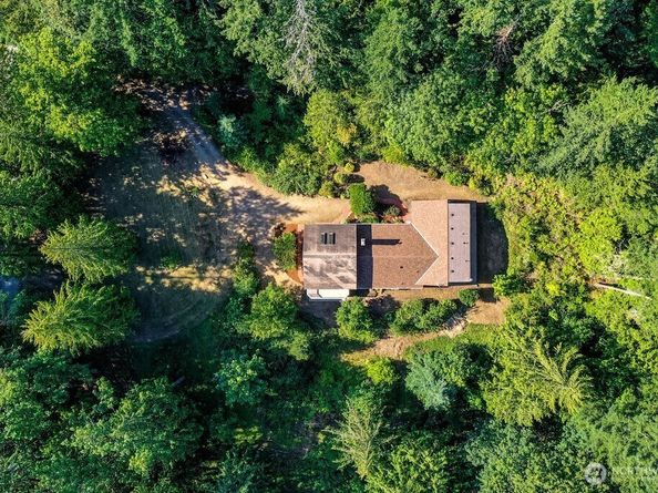 13420 252nd Avenue SE, Issaquah WA 98027