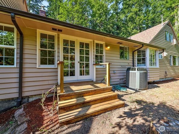 13420 252nd Avenue SE, Issaquah WA 98027
