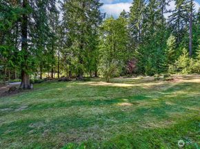 13420 252nd Avenue SE, Issaquah WA 98027