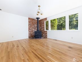 13420 252nd Avenue SE, Issaquah WA 98027