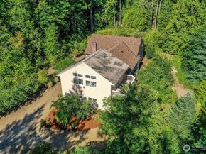 13420 252nd Avenue SE, Issaquah WA 98027