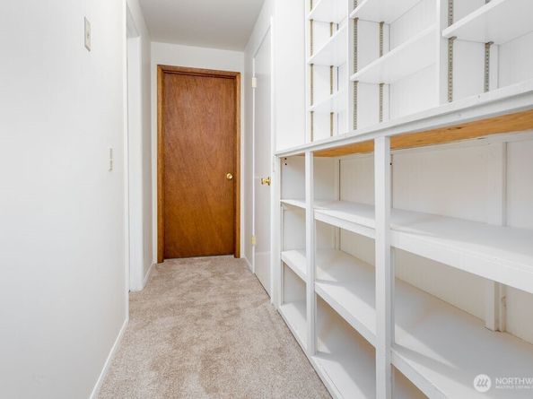 13420 252nd Avenue SE, Issaquah WA 98027