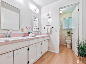 13420 252nd Avenue SE, Issaquah WA 98027