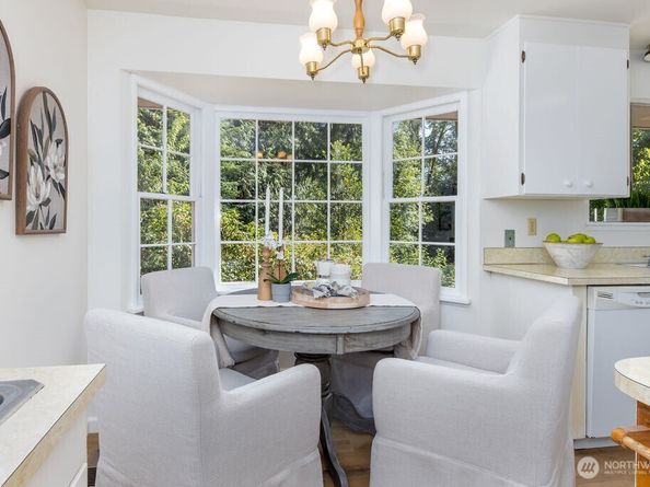 13420 252nd Avenue SE, Issaquah WA 98027