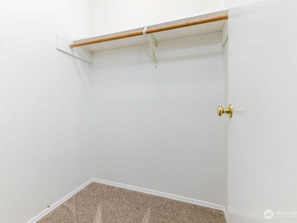 13420 252nd Avenue SE, Issaquah WA 98027