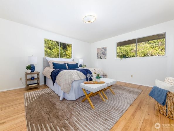13420 252nd Avenue SE, Issaquah WA 98027