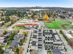 9215 Densmore Avenue N, Seattle WA 98103