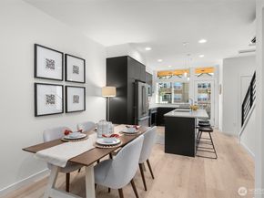 9215 Densmore Avenue N, Seattle WA 98103