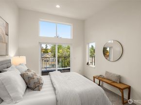 9215 Densmore Avenue N, Seattle WA 98103