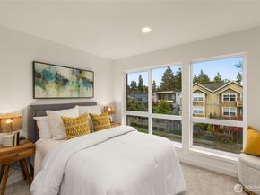 9215 Densmore Avenue N, Seattle WA 98103