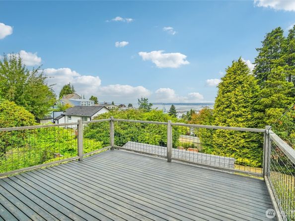 715 35th Street, Everett WA 98201