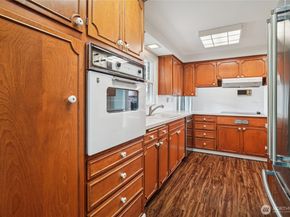 715 35th Street, Everett WA 98201
