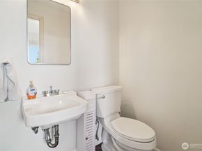 715 35th Street, Everett WA 98201