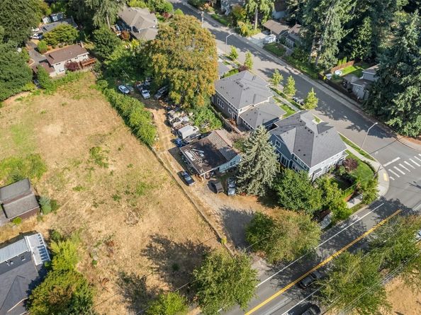 7512 132nd Avenue NE, Kirkland WA 98033
