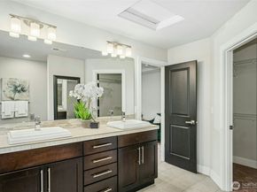 18405 15th Avenue W, Lynnwood WA 98037