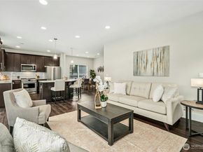 18405 15th Avenue W, Lynnwood WA 98037