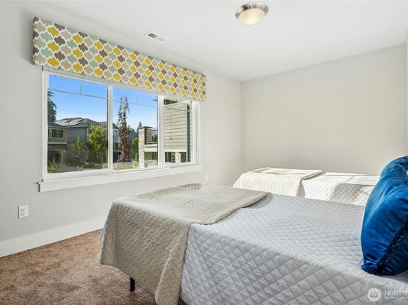 18405 15th Avenue W, Lynnwood WA 98037