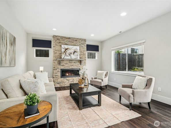 18405 15th Avenue W, Lynnwood WA 98037