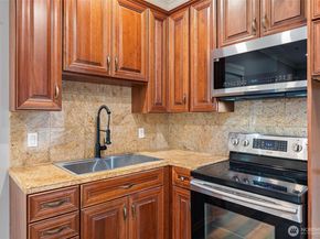 4131 153rd Avenue SE, Bellevue WA 98006