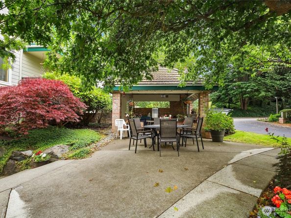 603 7th Avenue N A301, Edmonds WA 98020